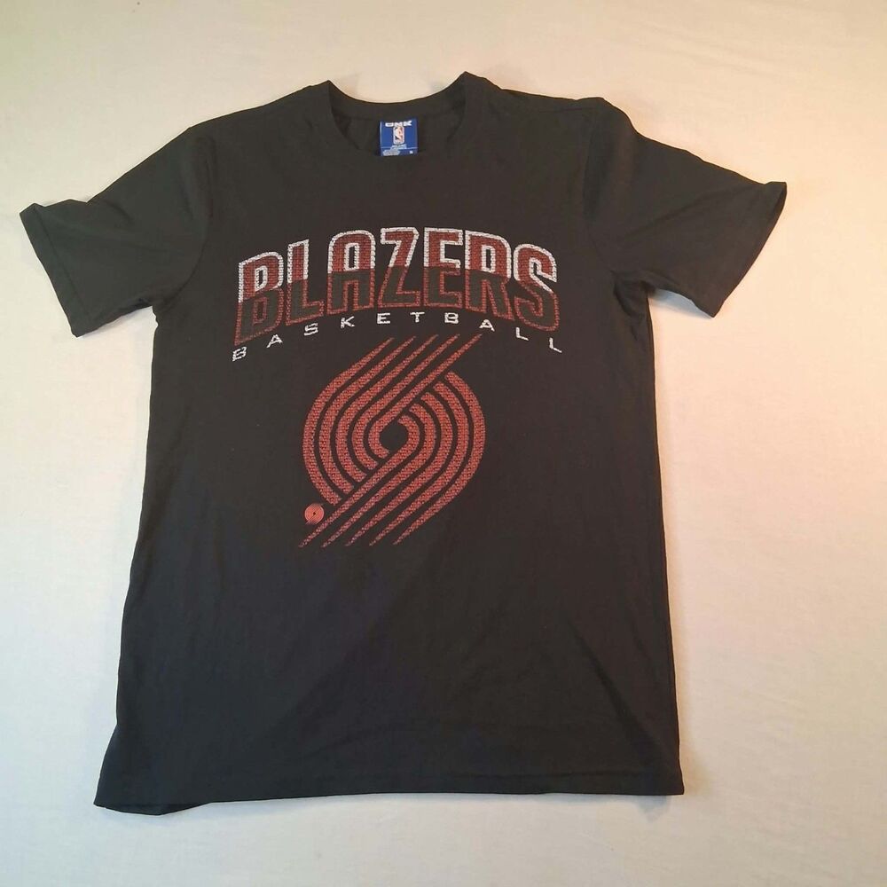 Vintage unk NBA Portland Trail Blazers t shirt mens small black graphic tee